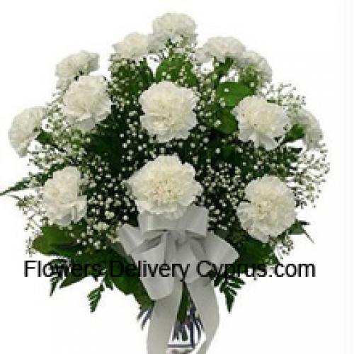 18 Cute White Carnations