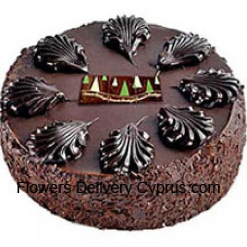 Mouthwatering 1/2 Kg Dark Chocolate Cake