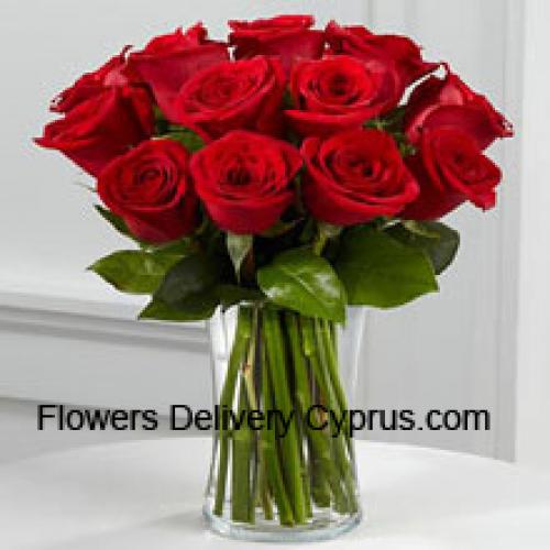 12 Red Roses in Vase