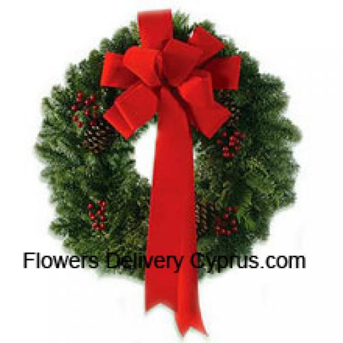 Lovely Lush Green Eyecatching Wreath